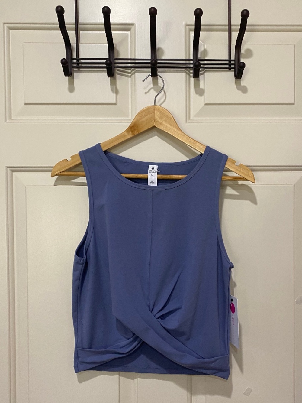 YogaLicious NWT Blue Twist Front Workout Tank Top Size L